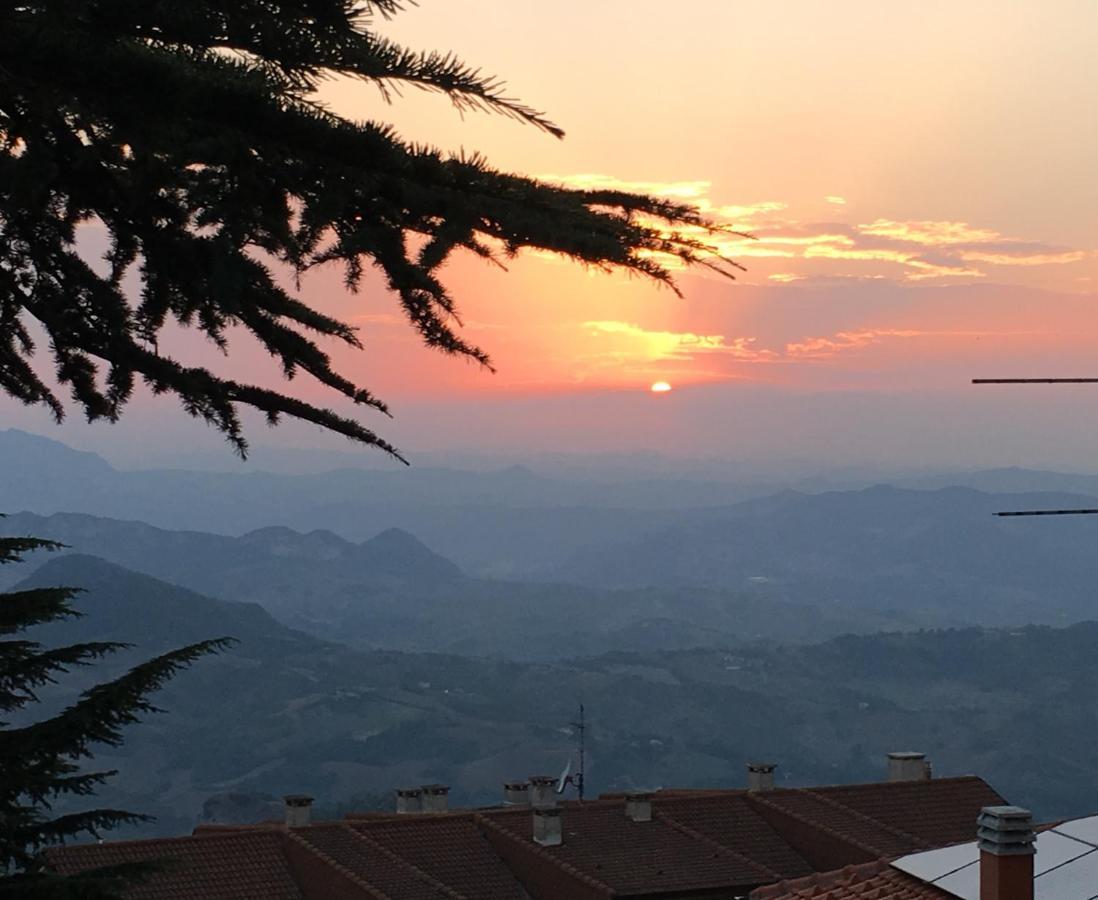 Hotel Joli San Marino Esterno foto