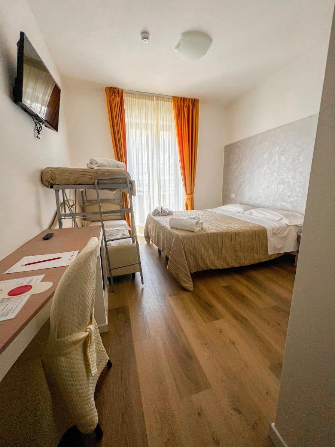 Hotel Joli San Marino Esterno foto