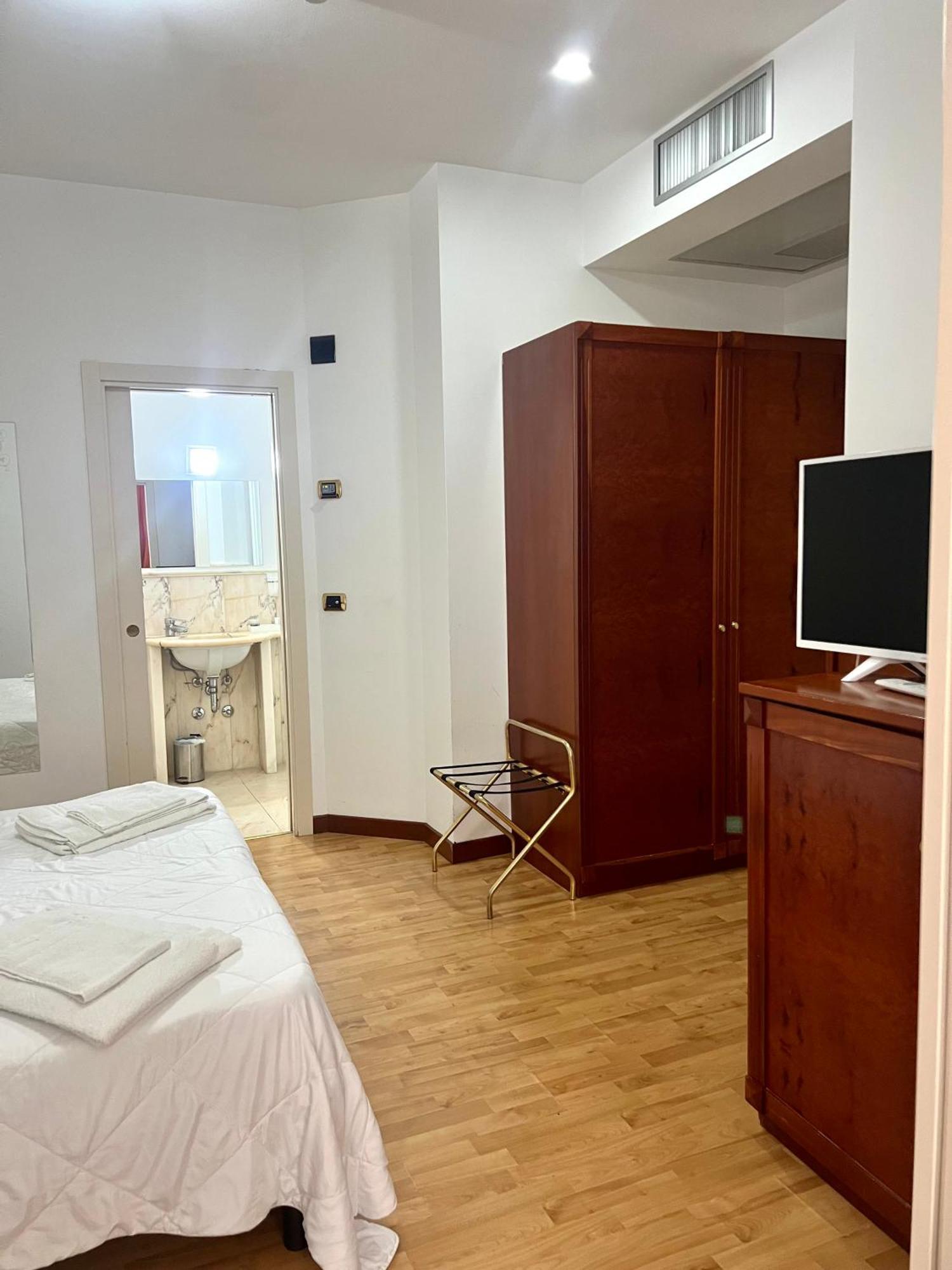 Hotel Joli San Marino Esterno foto