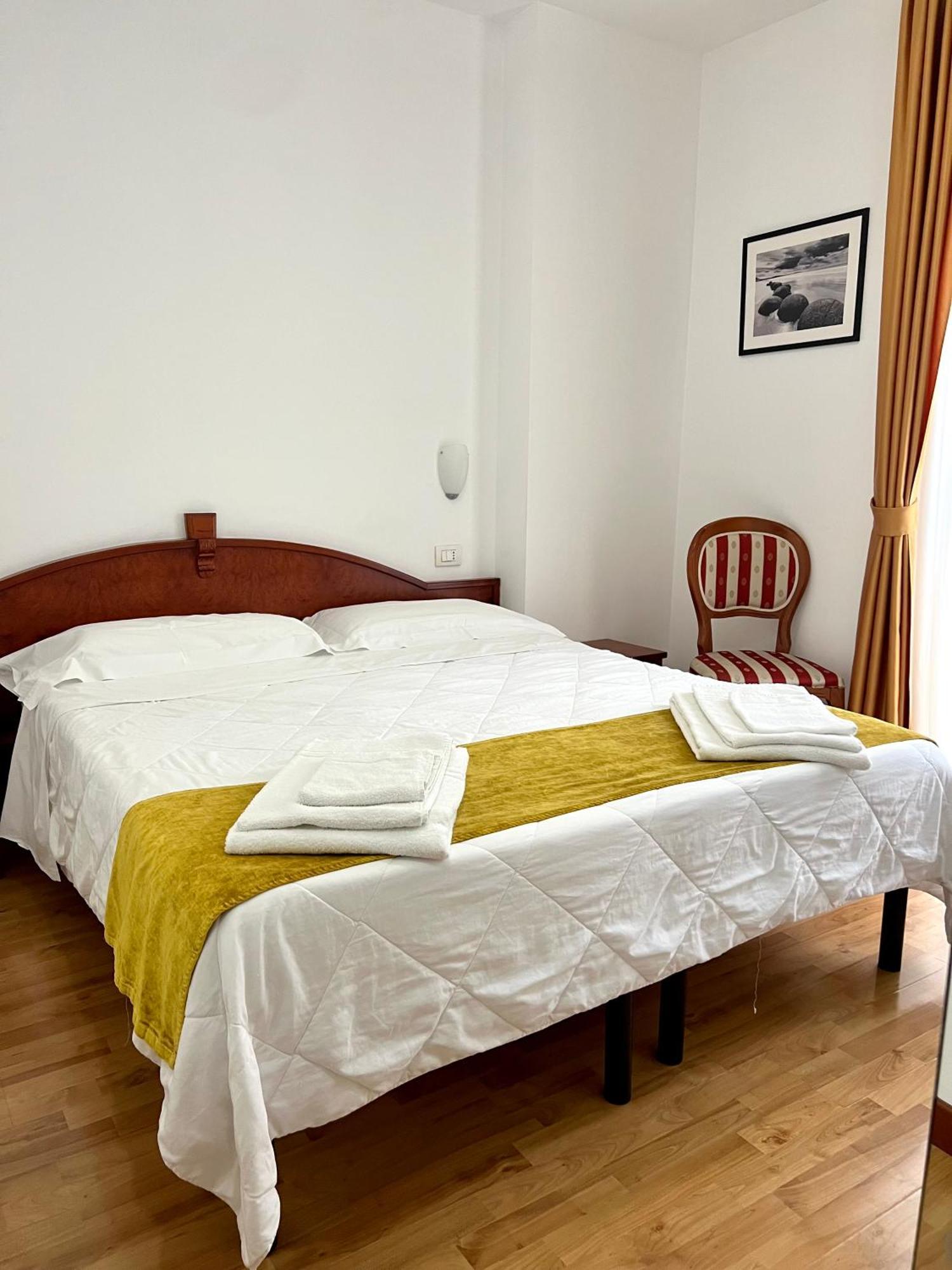 Hotel Joli San Marino Esterno foto