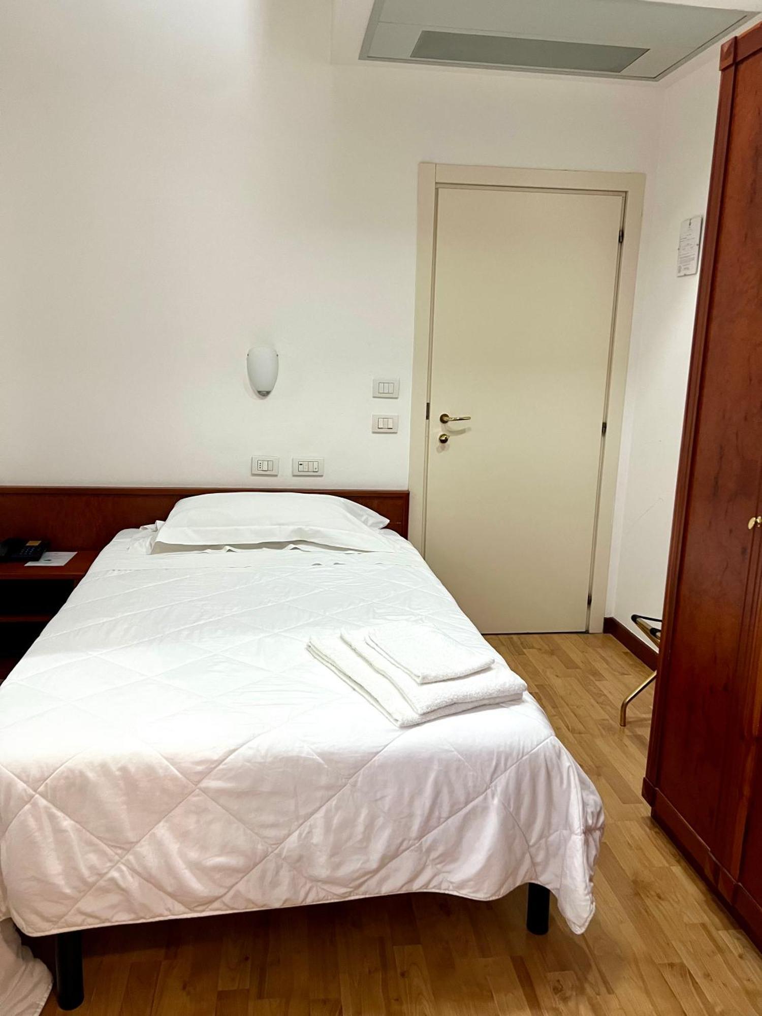 Hotel Joli San Marino Esterno foto